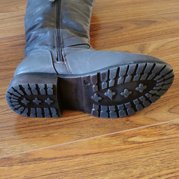Warm, stylish, high boots with ankle detail, sz 8.5 - Picture 4 of 4
